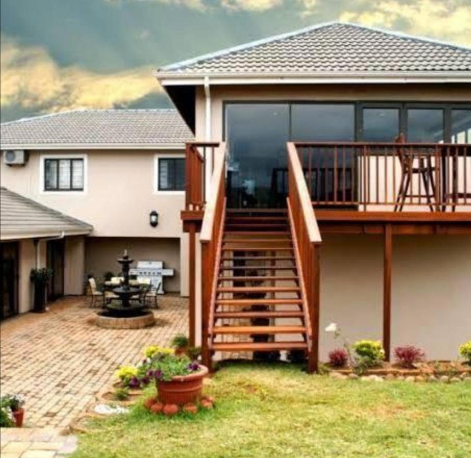 Avalon Guest House Amanzimtoti Exterior foto