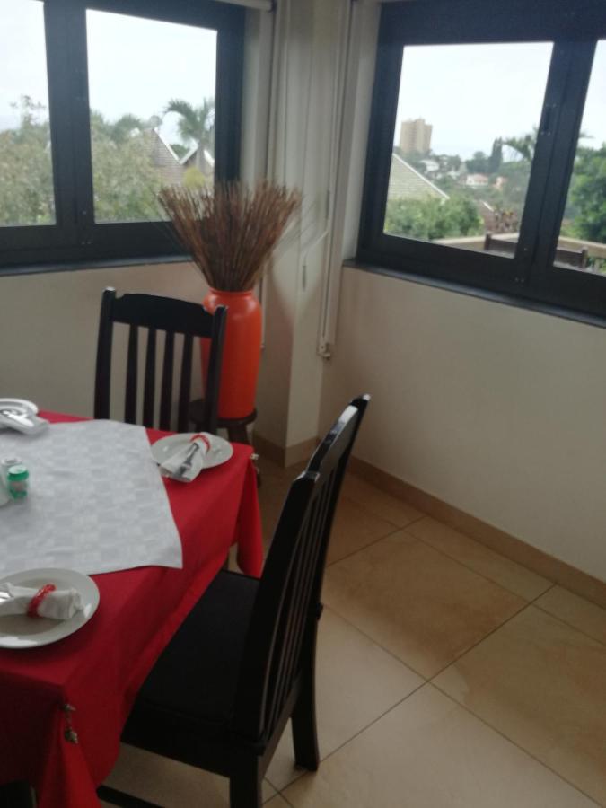 Avalon Guest House Amanzimtoti Exterior foto