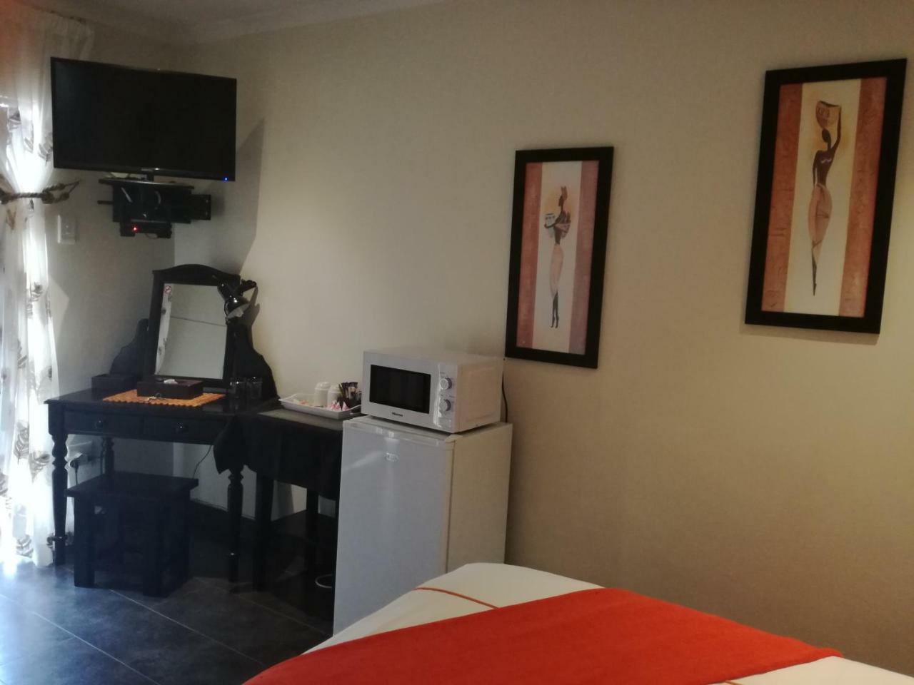Avalon Guest House Amanzimtoti Exterior foto